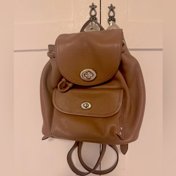 COACH Mini Turnlock Rucksack Tan - Picture 1 of 8